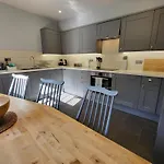 14 St Saviours Place,