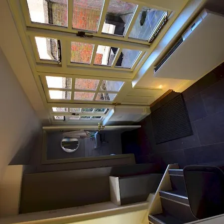 펜션 14 St Saviours Place, *