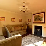 14 St Saviours Place,