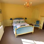14 St Saviours Place, *
