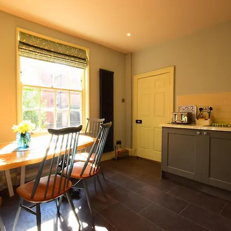 14 St Saviours Place, * York