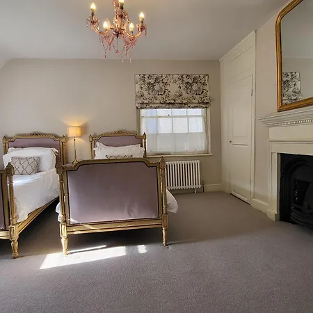 14 St Saviours Place, * York