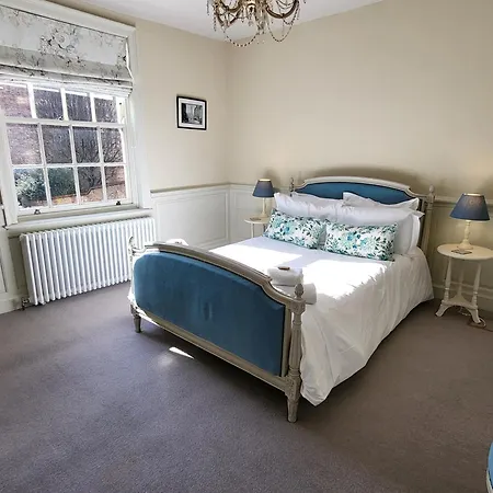 14 St Saviours Place, 別荘 *